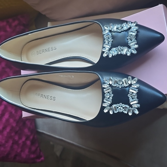 Berness Chic Black Embellished Women's Heels - Picture 5 of 5